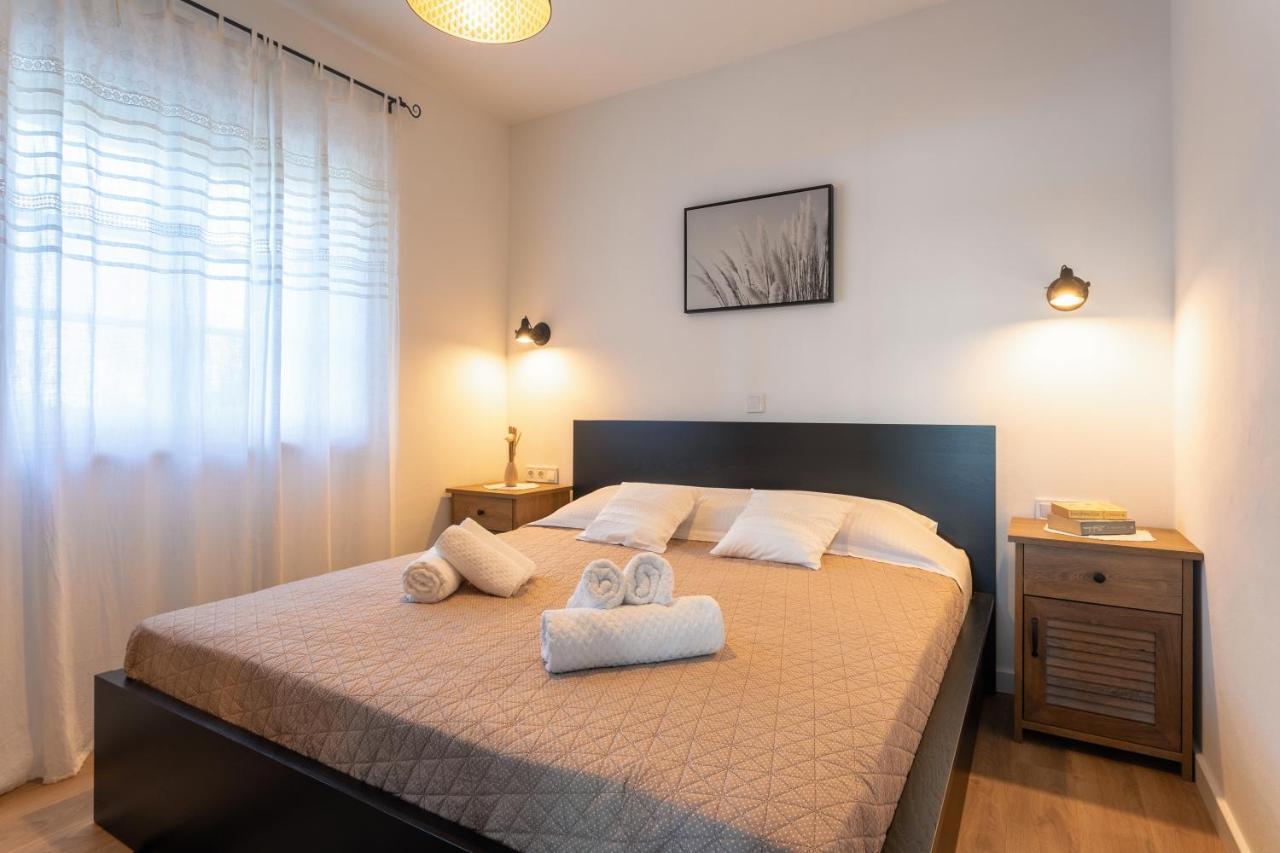 Hana Luxury Apartment With Sea View 살리 외부 사진