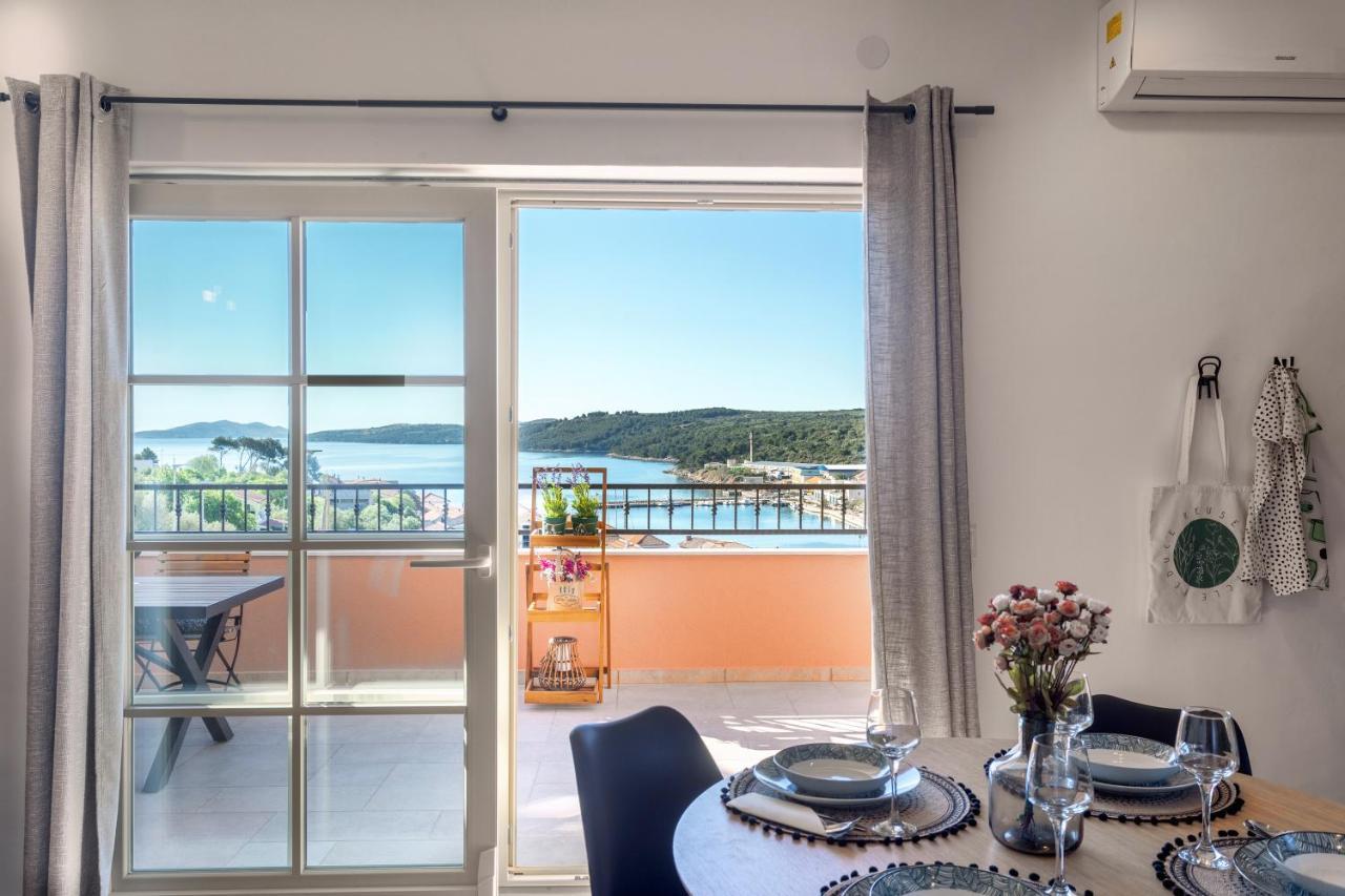 Hana Luxury Apartment With Sea View 살리 외부 사진